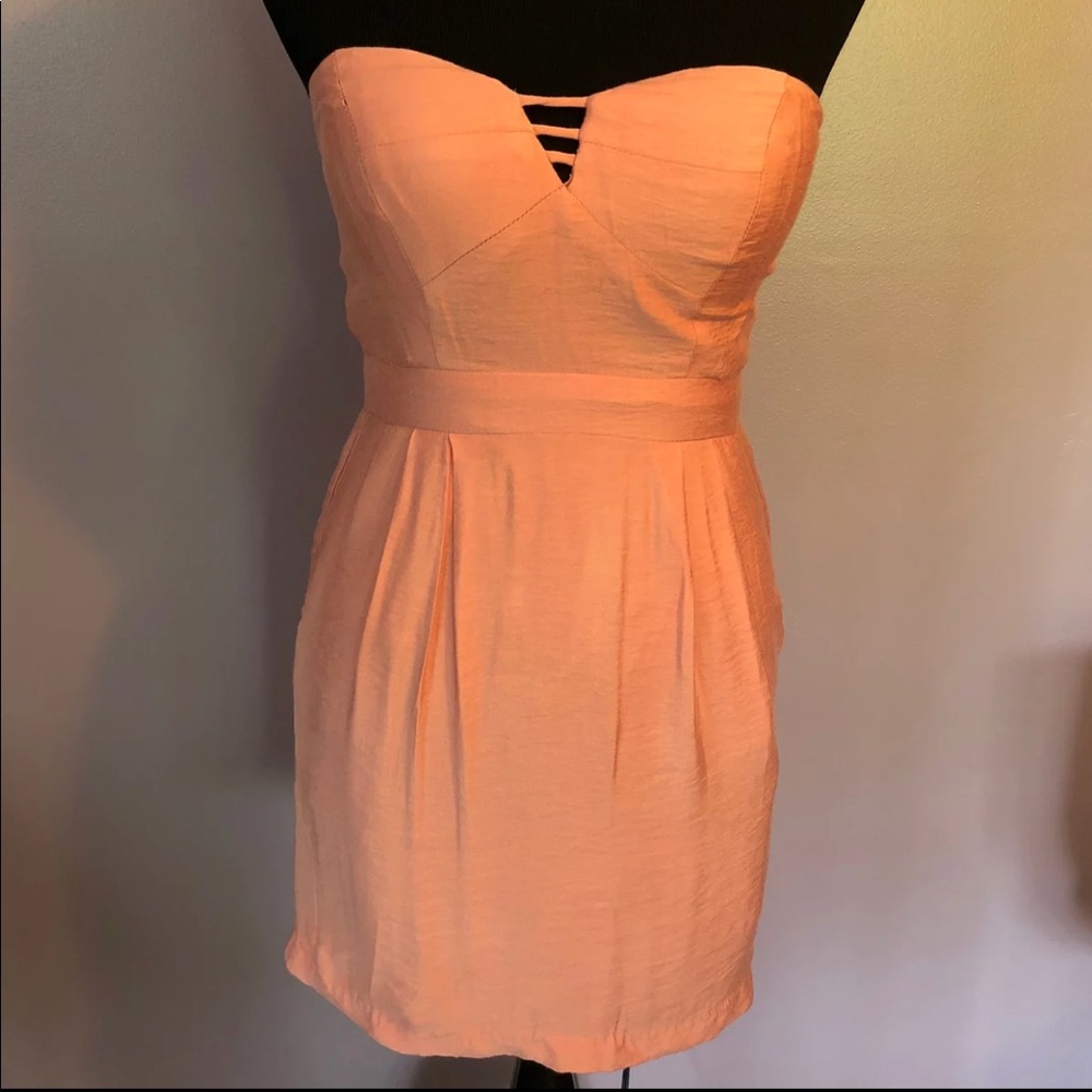 BCBGeneration Peach Sexy Strapless Mini Dress Sz 2